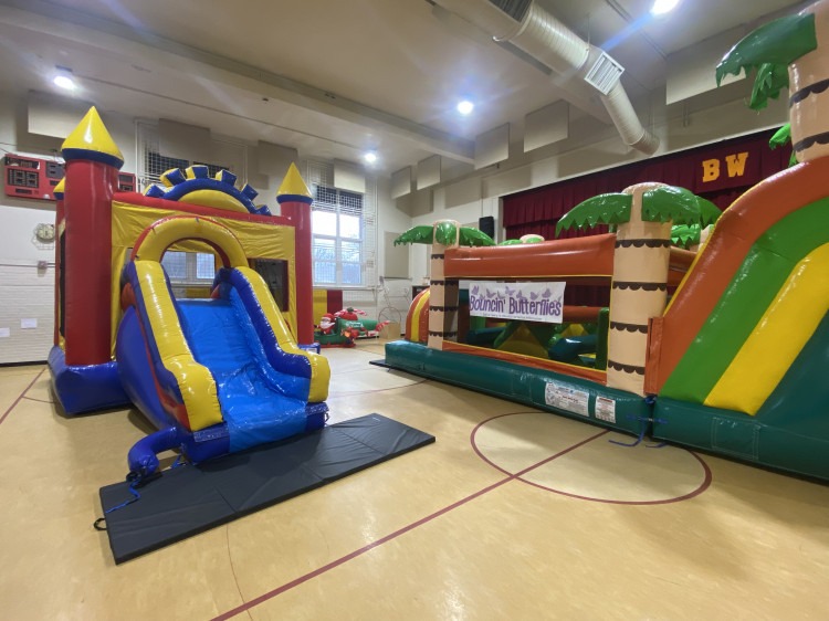 INFLATABLES